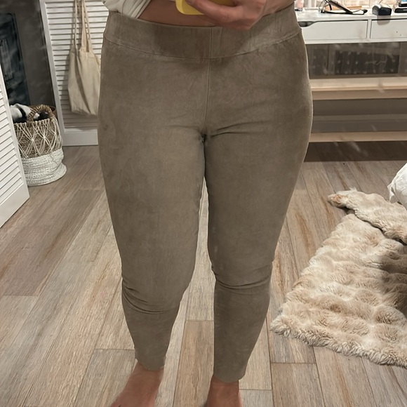 Beige Faux Suede Slim Elastic Band Pants size 44 US 4 -6 sexy soft - Picture 14 of 16